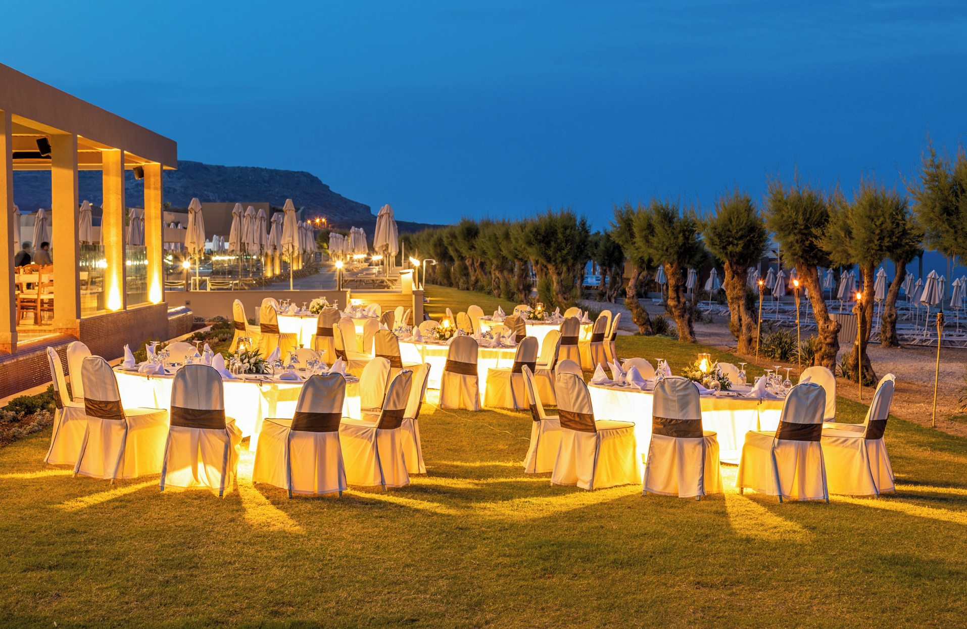 //www.jet2holidays.com/-/media/assets/wedding custom overviews/jet2 weddings images 101025/rho_74739_amanda_colossos_resort_1025_jet2weddings_01_689x448.jpg